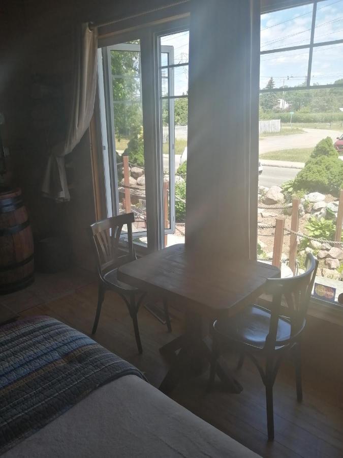 Bed and Breakfast L'Oasis Du Pirate Lévis Esterno foto